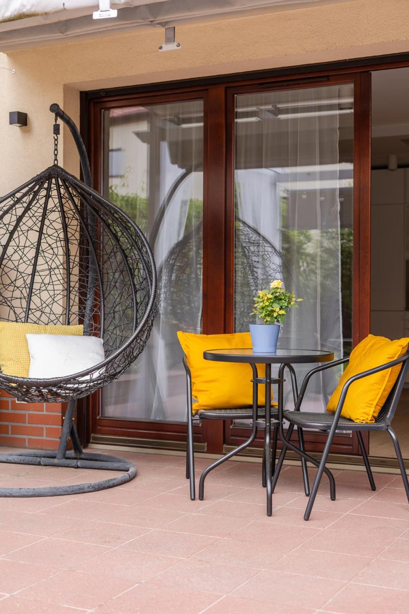 Appartement Rentplanet - Apartament Partynice à Wrocław Extérieur photo